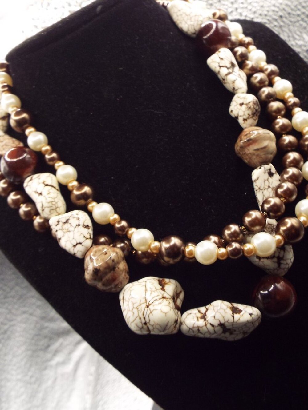 WHITE BUFFALO COPPER TURQUOISE CHUNKS, JASPER & FAUX PEARLS 3 STRAND NECKLACE M